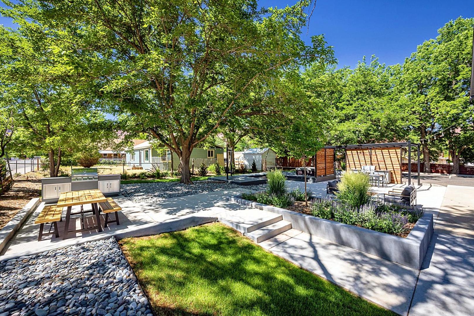 Near Downtown Stylish 2Br With Amazing Patio - 3 Villa Moab Exterior photo